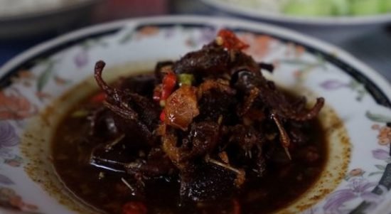 Pengalaman Pertama Makan Daging Biawak di Bandar Lampung