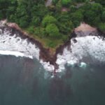 Wisata Pantai di Lampung Yang Cocok untuk Surfing atau Selancar