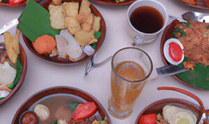 10 Wisata Kuliner Paling Terkenal di Bandar Lampung, Rasanya Menggoyang Lidah